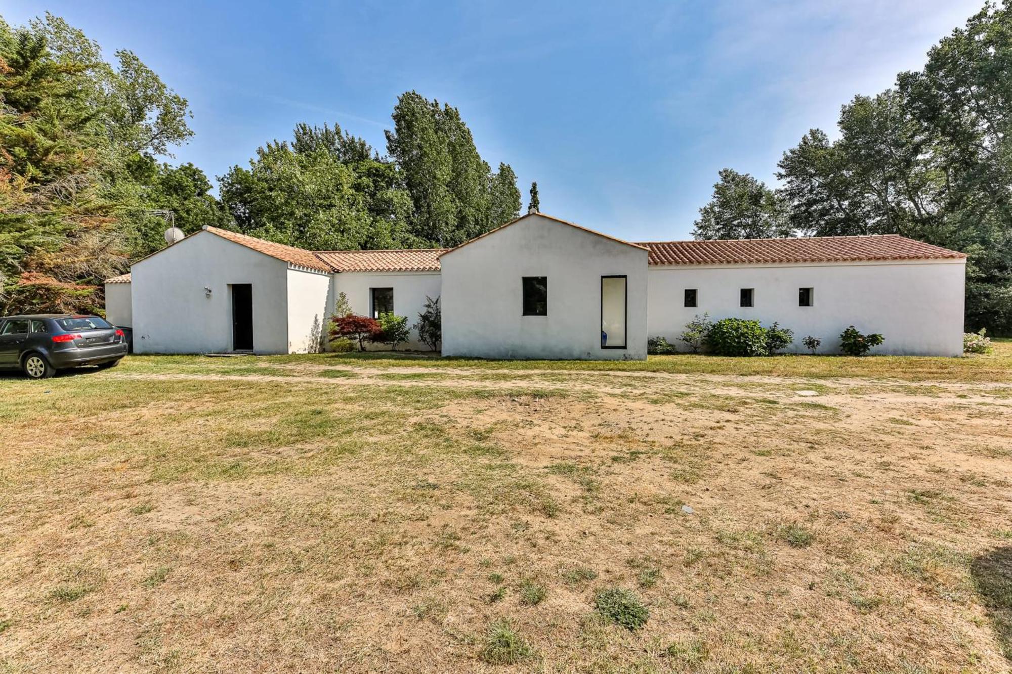 Villa Le Nid - Paisible Avec Piscine à Le Perrier Extérieur photo